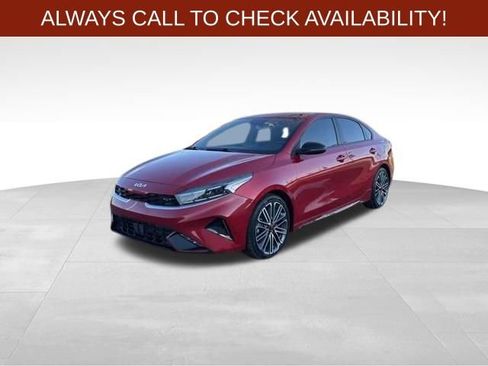 Used 2023 Kia Forte GT image 3