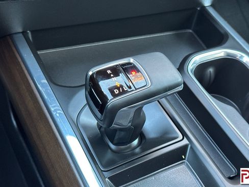 Used 2024 Chevrolet Silverado 1500 High Country image 25