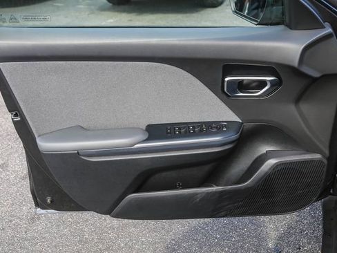 Used 2025 Kia K4 EX image 21