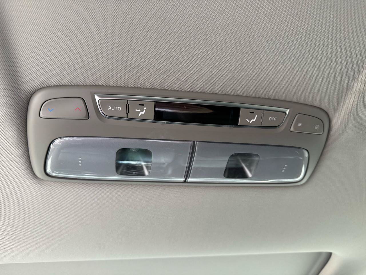 Used 2022 Kia Telluride EX w/ EX Premium Package AWD/4WD image 17