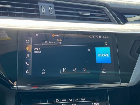 Used 2024 Audi Q8 e-tron Premium Plus w/ Premium Plus Package AWD/4WD image 22