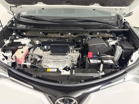 Used 2017 Toyota RAV4 XLE AWD/4WD image 41