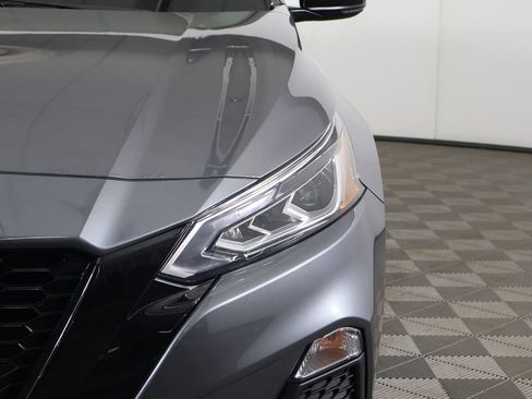 Used 2020 Nissan Altima 2.5 SR w/ Premium Package AWD/4WD image 13