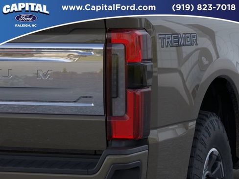 New 2026 Ford F250 Platinum w/ Platinum Plus Package AWD/4WD image 21