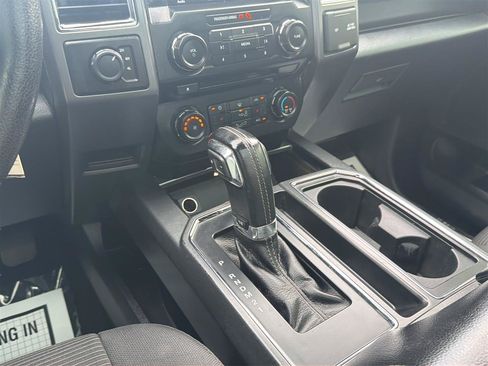Used 2016 Ford F150 XLT w/ Equipment Group 302A Luxury AWD/4WD image 18