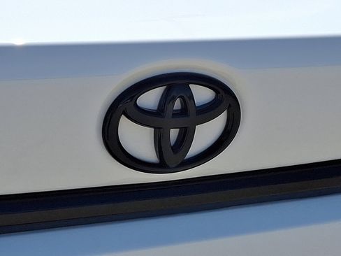 Used 2026 Toyota Corolla LE w/ LE Premium Package FWD image 28