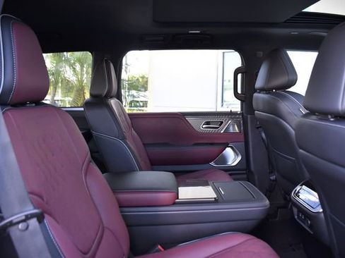 New 2026 INFINITI QX80 Autograph w/ Premium Cargo Package image 30