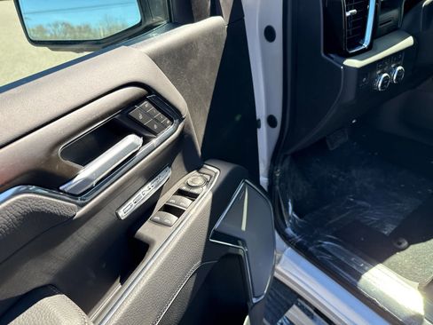 New 2026 GMC Sierra 1500 Denali AWD/4WD image 14