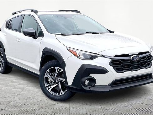Used 2024 Subaru Crosstrek 2.0i Premium image 3