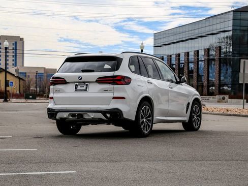 New 2026 BMW X5 xDrive40i w/ M Sport Package image 5