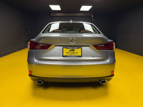 Used 2014 Lexus IS 250 image 5