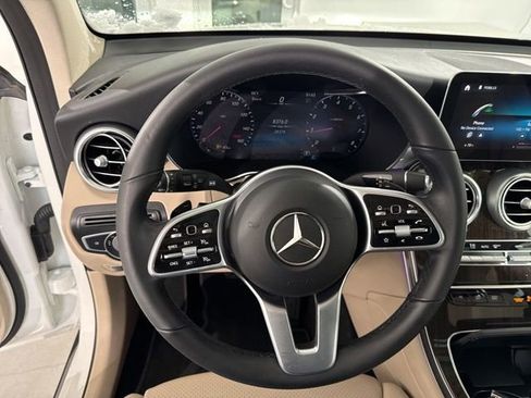 Used 2022 Mercedes-Benz GLC 300 w/ Premium Package Lite image 30