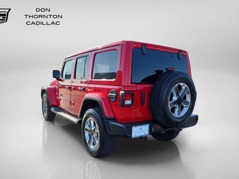 Used 2022 Jeep Wrangler Unlimited Sahara AWD/4WD image 3