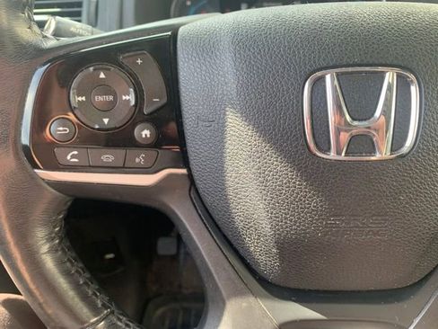 Used 2019 Honda Pilot Touring image 13