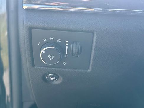 Used 2016 Jeep Grand Cherokee Limited 75th Anniversary AWD/4WD image 29