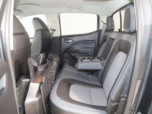 Used 2018 Chevrolet Colorado Z71 image 41