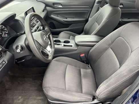 Used 2022 Nissan Altima 2.5 S image 5