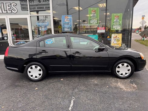 Used 2004 Mitsubishi Galant ES image 4