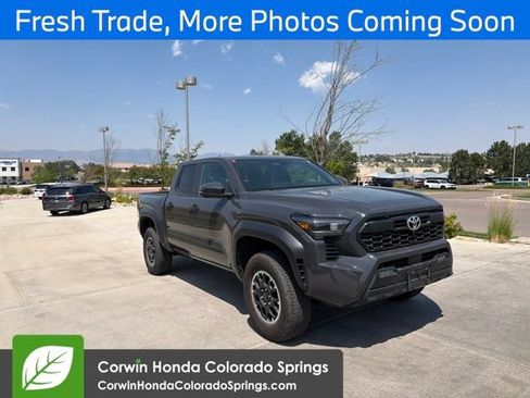 Used 2025 Toyota Tacoma TRD Off-Road w/ TRD Off Road Premium Package AWD/4WD image 1