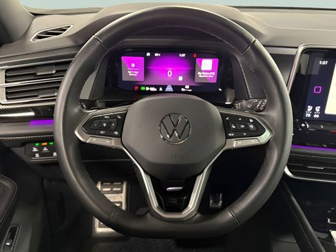 Used 2025 Volkswagen Atlas Cross Sport SEL Premium R-Line image 11