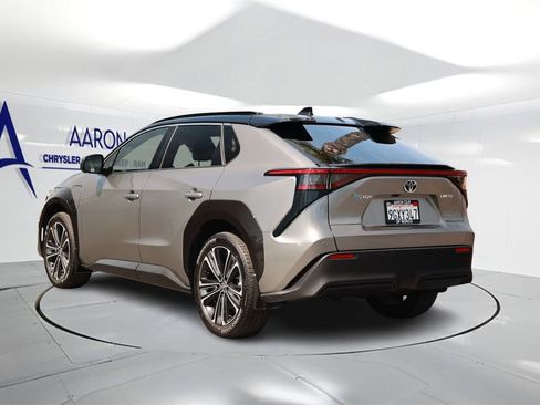 Used 2023 Toyota bZ4X Limited image 2