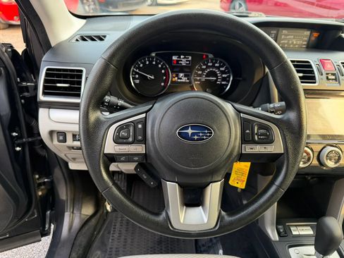 Used 2018 Subaru Forester 2.5i Premium AWD/4WD image 36