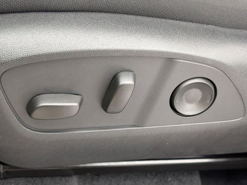 New 2026 Chevrolet Traverse LT w/ Driver Confidence Package image 18