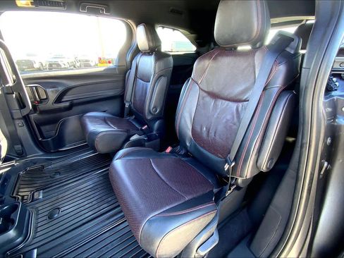 Used 2025 Toyota Sienna XSE image 20