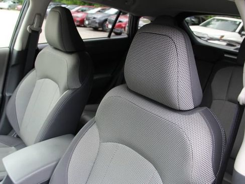 Used 2024 Subaru Crosstrek 2.0i Premium AWD/4WD image 19