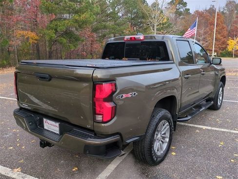 Used 2023 Chevrolet Colorado LT w/ LT Convenience Package III image 4