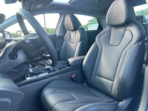 New 2026 Hyundai Elantra Limited FWD image 22