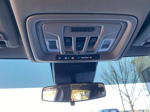 Used 2022 Chevrolet Silverado 1500 LT Trail Boss w/ LT Trail Boss Premium Package image 34