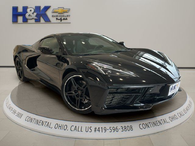 Used 2021 Chevrolet Corvette Stingray Preferred Cpe w/ Battery Protection Package RWD image 1