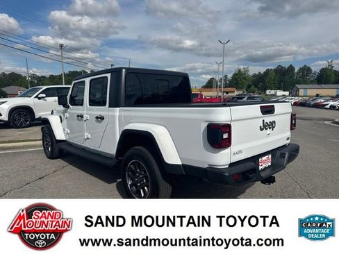 Used 2021 Jeep Gladiator Overland w/ Popular Equipment Package AWD/4WD image 5