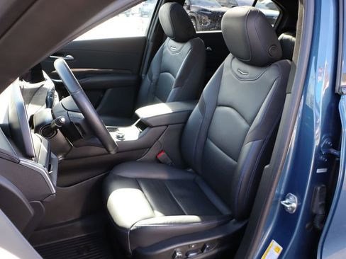 Used 2024 Cadillac XT4 Sport image 12