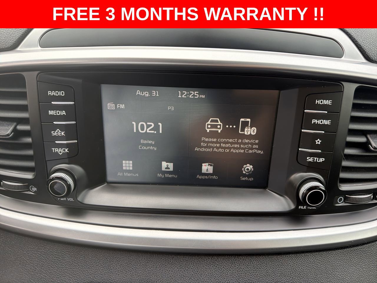 Used 2019 Kia Sorento FWD image 17