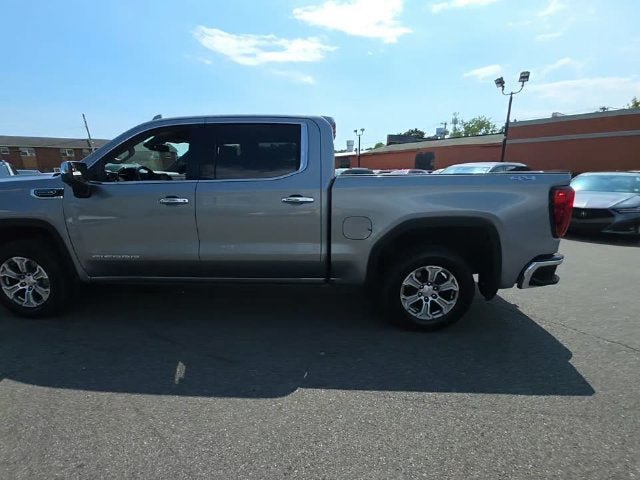 Used 2025 GMC Sierra 1500 SLT AWD/4WD image 4