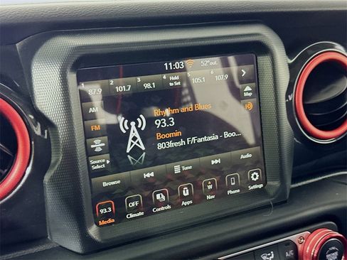 Used 2022 Jeep Gladiator Sport image 29