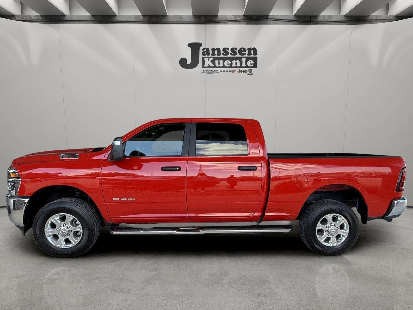 Used 2026 RAM 2500 Big Horn AWD/4WD image 1