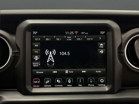 Used 2022 Jeep Gladiator Overland w/ Popular Equipment Package image 18