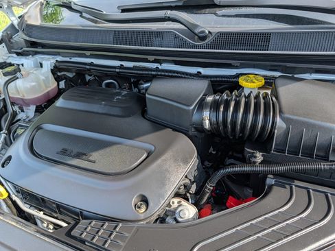 Used 2024 Chrysler Voyager LX FWD image 31
