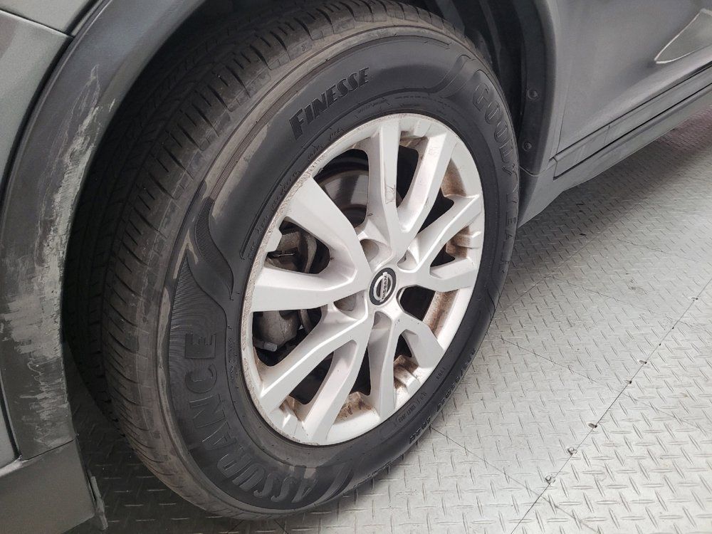 Used 2019 Nissan Rogue SV FWD image 31