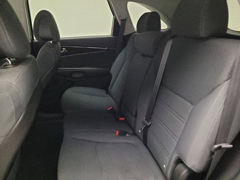 Used 2016 Kia Sorento FWD w/ LX Convenience Package image 18