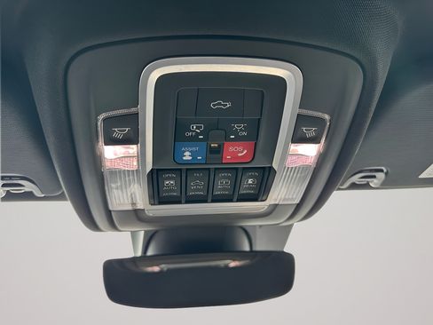 Used 2019 RAM 1500 Limited AWD/4WD image 39