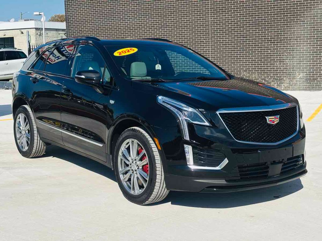 Used 2025 Cadillac XT5 Sportv w/ Technology Package AWD/4WD image 5
