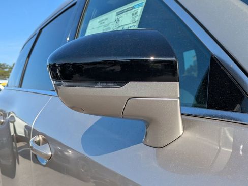 New 2026 INFINITI QX60 Luxe w/ Family Package image 12