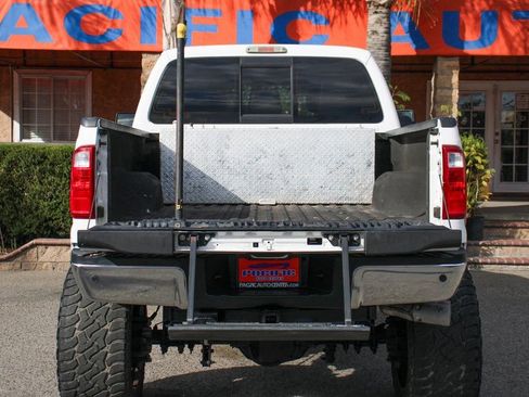 Used 2016 Ford F250 Lariat w/ Lariat Ultimate Package image 7