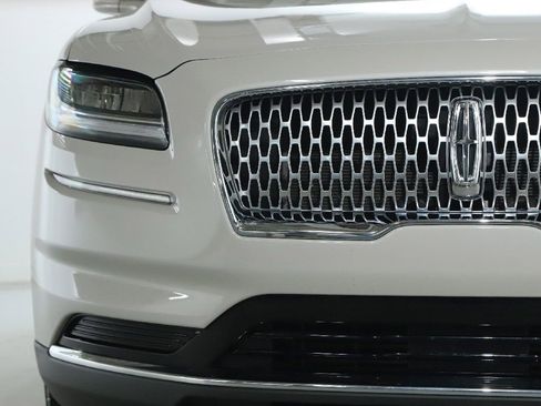 Used 2022 Lincoln Nautilus Reserve image 7