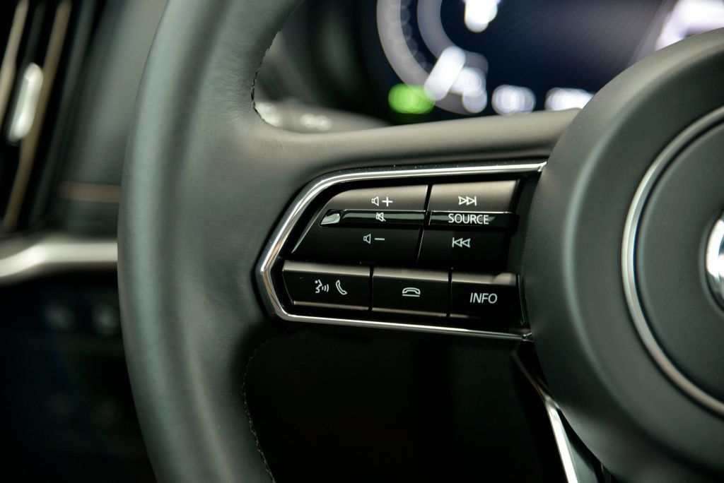 Certified 2026 MAZDA CX-90 Plug-In Hybrid w/ Preferred AWD/4WD image 22