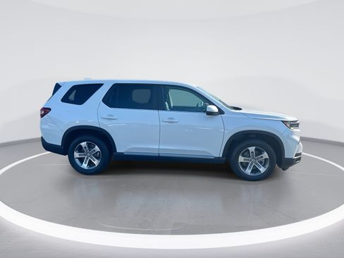 Used 2023 Honda Pilot EX-L image 10